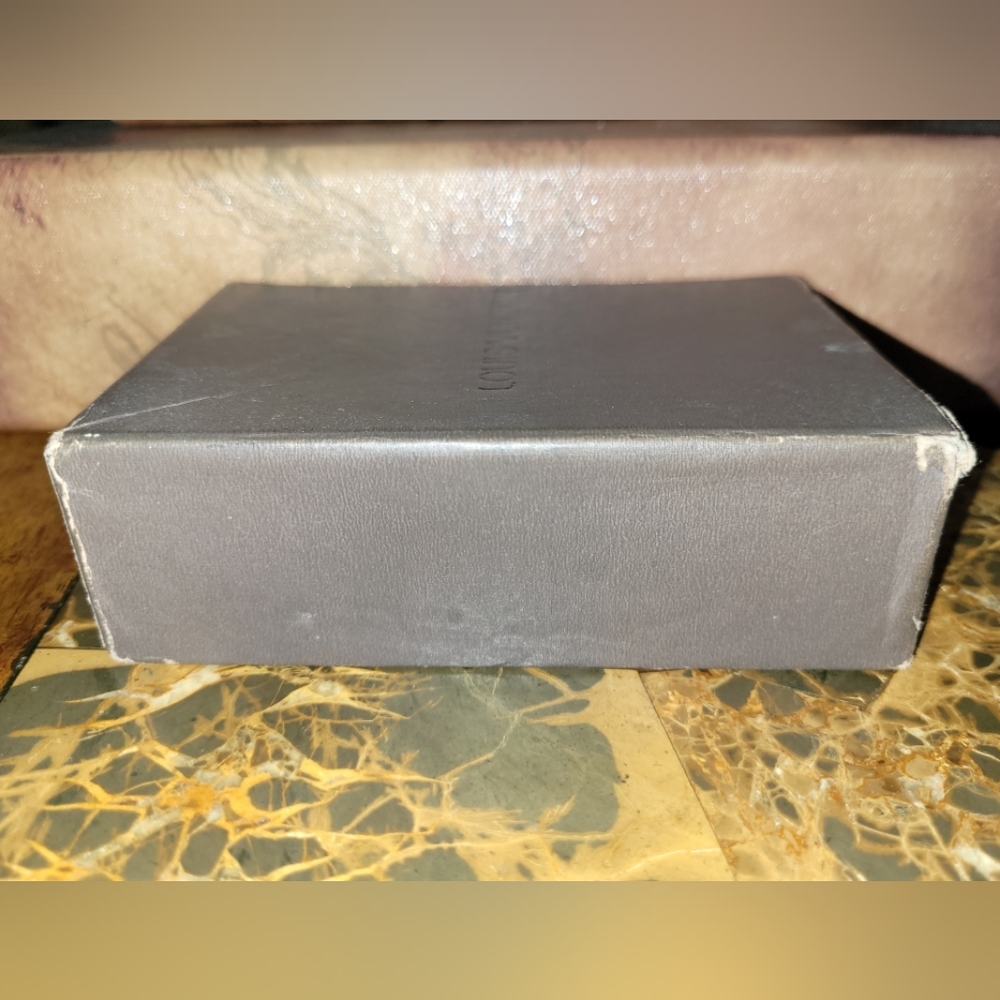 Empty LV box - Picture 3 of 4